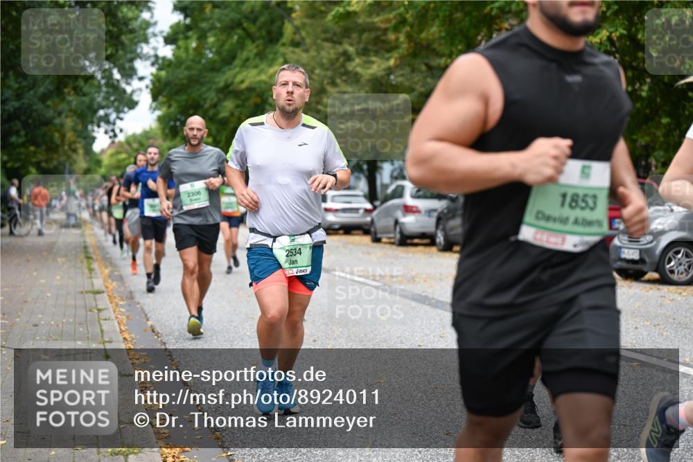 21.09.2025 - PSD Bank Halbmarathon Dr. Thomas Lammeyer http://msf.ph/oto/8924011 21.09.2025 10:43:21 Laufen 2306, 2534, 1853 meine-sportfotos.de
