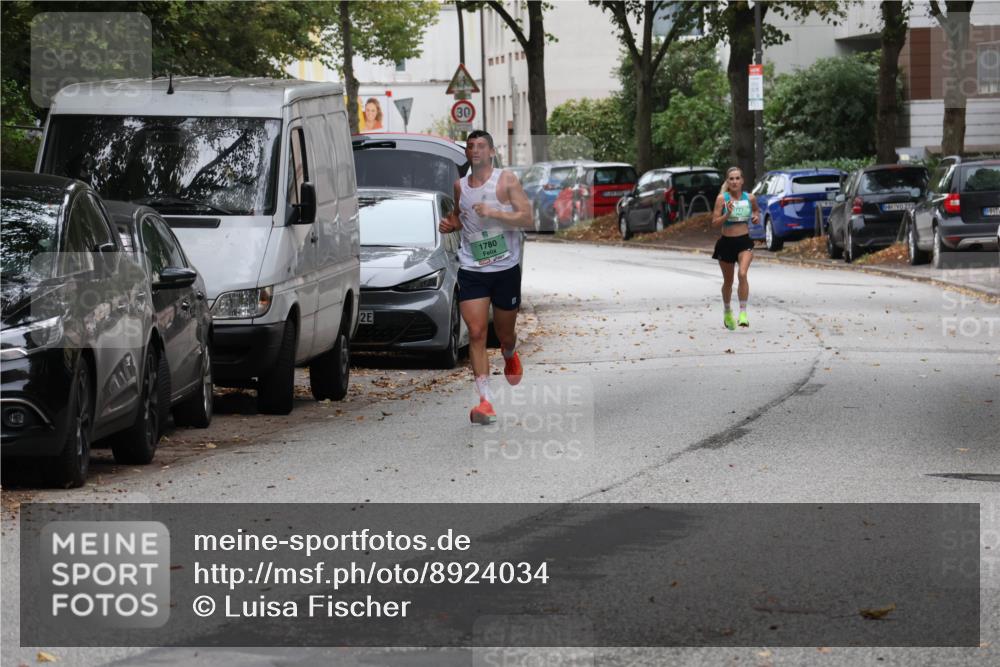 21.09.2025 - PSD Bank Halbmarathon Luisa Fischer http://msf.ph/oto/8924034 21.09.2025 11:13:39 Laufen 2, 30, 1780, 222 meine-sportfotos.de