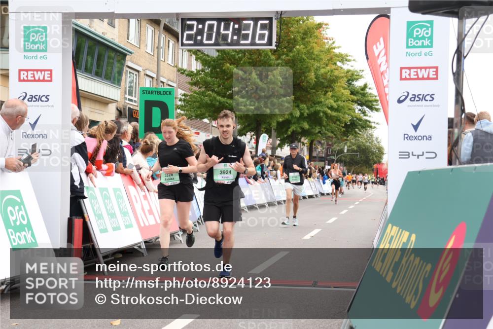 21.09.2025 - PSD Bank Halbmarathon Strokosch-Dieckow http://msf.ph/oto/8924123 21.09.2025 12:03:59 Ziel 1763, 1802, 3326, 3924 meine-sportfotos.de