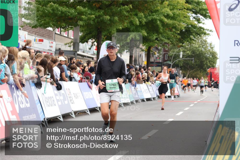 21.09.2025 - PSD Bank Halbmarathon Strokosch-Dieckow http://msf.ph/oto/8924135 21.09.2025 12:04:00 Ziel 1763, 1802, 3326, 3924 meine-sportfotos.de