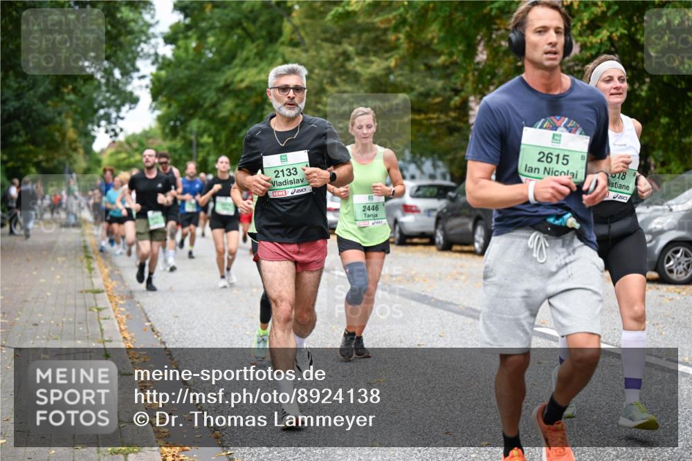 21.09.2025 - PSD Bank Halbmarathon Dr. Thomas Lammeyer http://msf.ph/oto/8924138 21.09.2025 10:43:27 Laufen 2133, 2446, 2615, 18 meine-sportfotos.de