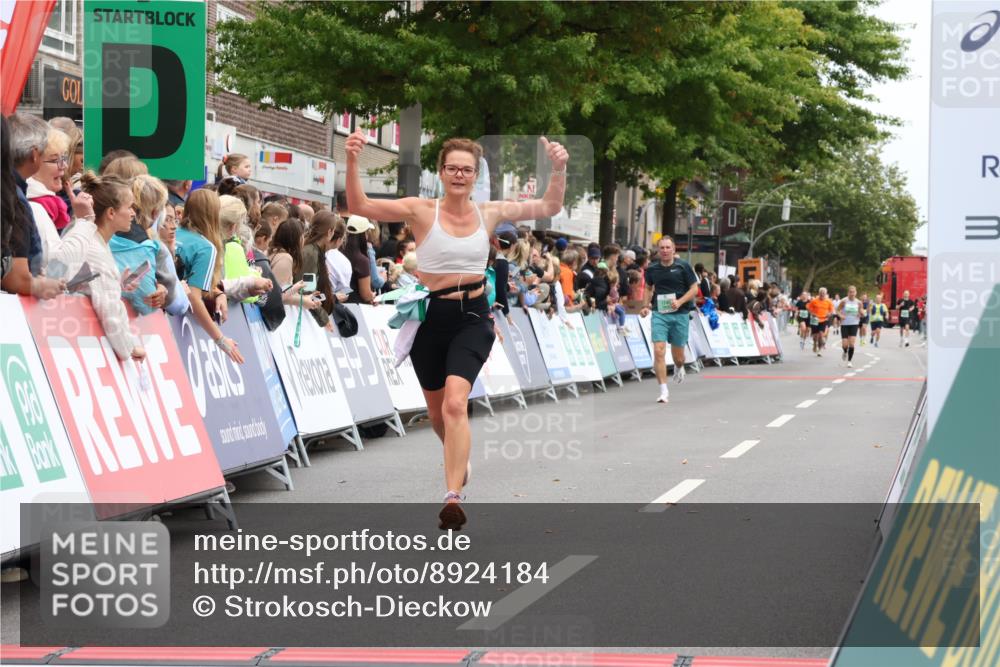 21.09.2025 - PSD Bank Halbmarathon Strokosch-Dieckow http://msf.ph/oto/8924184 21.09.2025 12:04:05 Ziel 1567, 1763, 3326, 3924 meine-sportfotos.de