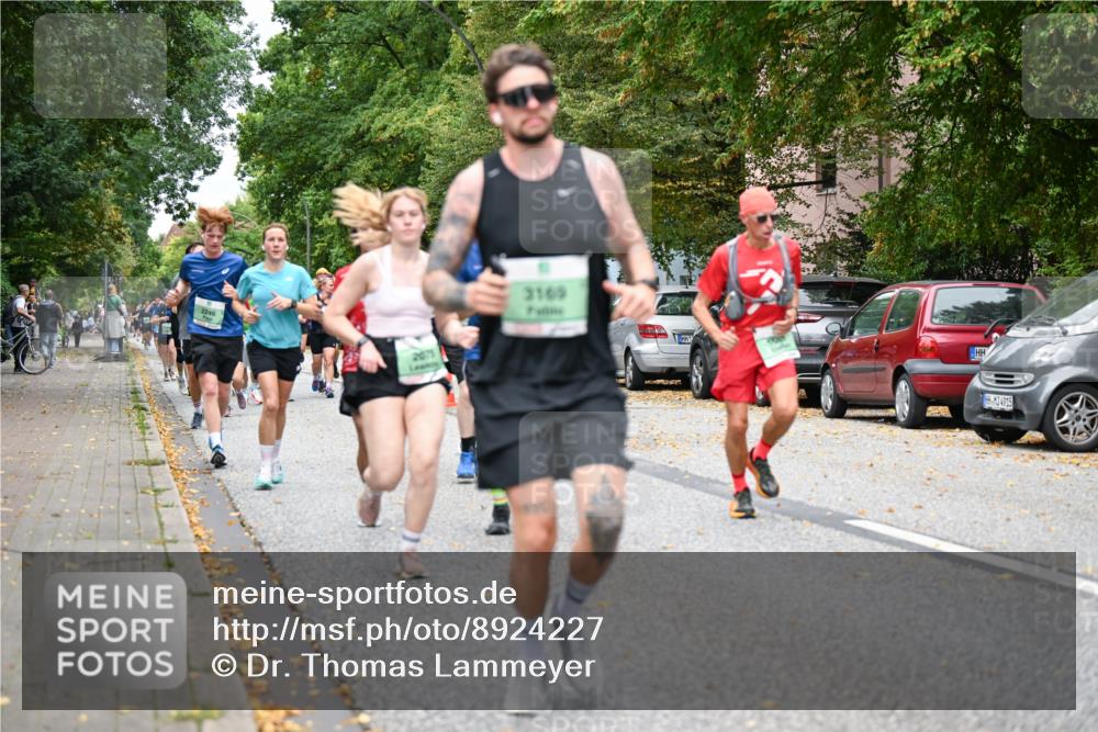21.09.2025 - PSD Bank Halbmarathon Dr. Thomas Lammeyer http://msf.ph/oto/8924227 21.09.2025 10:43:32 Laufen 2246, 3169, 4915 meine-sportfotos.de