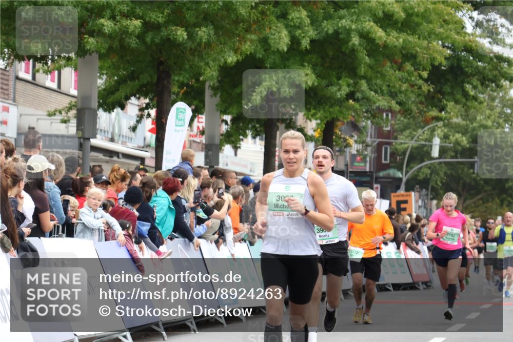 21.09.2025 - PSD Bank Halbmarathon Strokosch-Dieckow http://msf.ph/oto/8924263 21.09.2025 12:04:19 Ziel 1745, 3090, 3966 meine-sportfotos.de