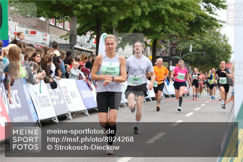 21.09.2025 - PSD Bank Halbmarathon Strokosch-Dieckow http://msf.ph/oto/8924268 21.09.2025 12:04:20 Ziel 1745, 3090, 3162, 3355, 3966 meine-sportfotos.de