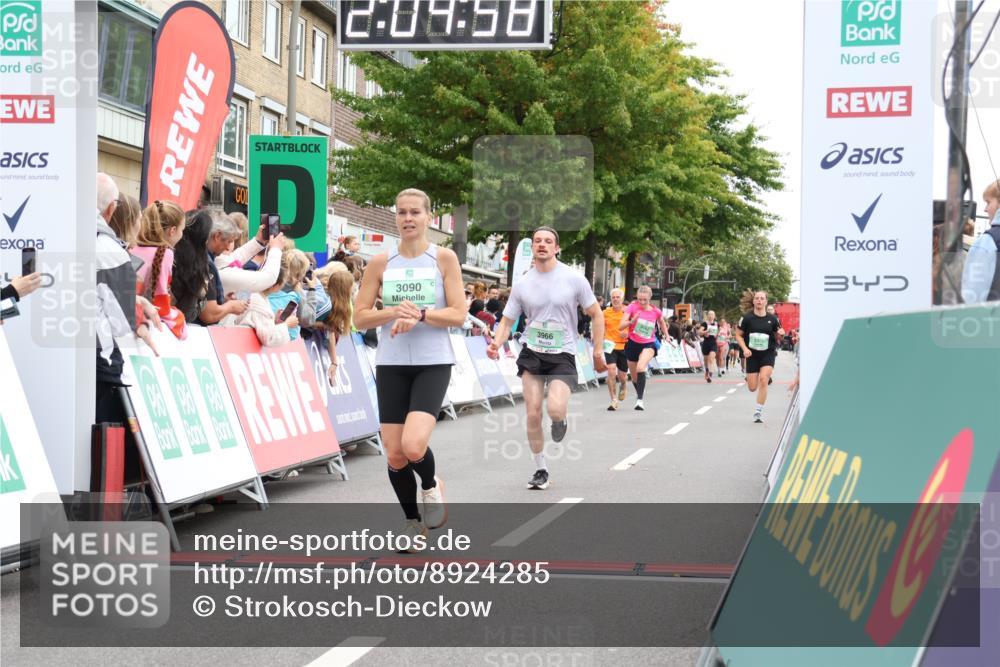 21.09.2025 - PSD Bank Halbmarathon Strokosch-Dieckow http://msf.ph/oto/8924285 21.09.2025 12:04:21 Ziel 1745, 3090, 3162, 3355, 3966 meine-sportfotos.de