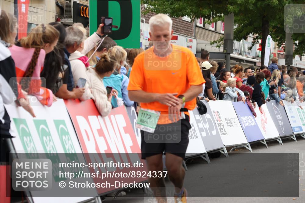 21.09.2025 - PSD Bank Halbmarathon Strokosch-Dieckow http://msf.ph/oto/8924337 21.09.2025 12:04:26 Ziel 1172, 3090, 3162, 3355, 3966 meine-sportfotos.de