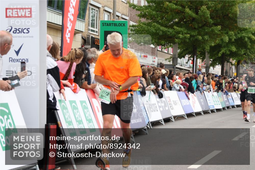 21.09.2025 - PSD Bank Halbmarathon Strokosch-Dieckow http://msf.ph/oto/8924342 21.09.2025 12:04:27 Ziel 1172, 1398, 3090, 3162, 3355, 3966 meine-sportfotos.de