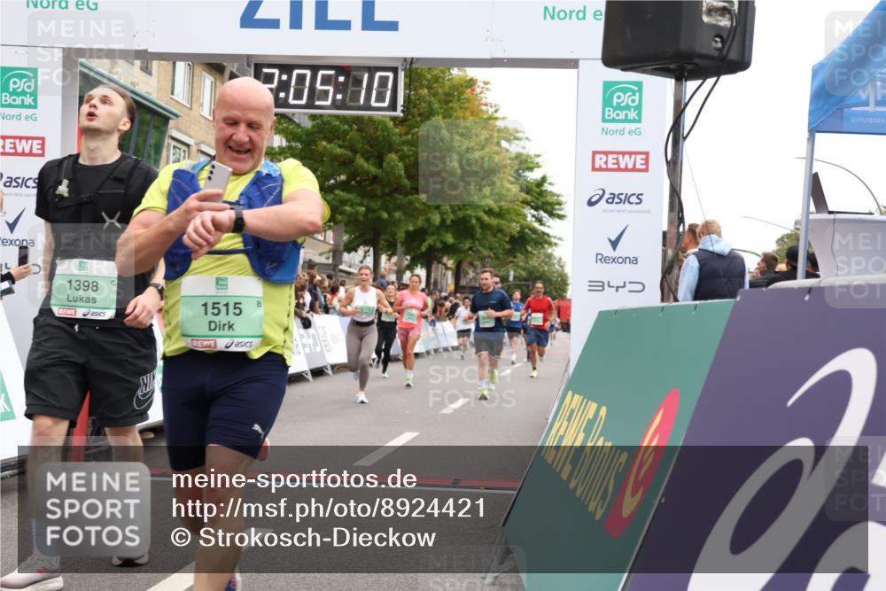 21.09.2025 - PSD Bank Halbmarathon Strokosch-Dieckow http://msf.ph/oto/8924421 21.09.2025 12:04:34 Ziel 1172, 1398, 1515, 1853, 2556, 2585, 2854, 3056, 3072, 3336 meine-sportfotos.de