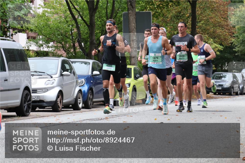 21.09.2025 - PSD Bank Halbmarathon Luisa Fischer http://msf.ph/oto/8924467 21.09.2025 11:18:33 Laufen 418, 4005, 1879, 1831, 1849, 123 meine-sportfotos.de
