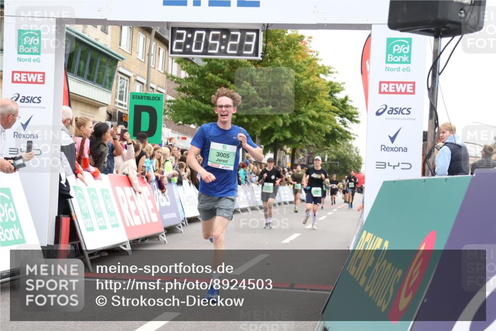 21.09.2025 - PSD Bank Halbmarathon Strokosch-Dieckow http://msf.ph/oto/8924503 21.09.2025 12:04:46 Ziel 1699, 1760, 1853, 2556, 2585, 2960, 3005, 3010, 3039, 3336, 3512, 3607 meine-sportfotos.de