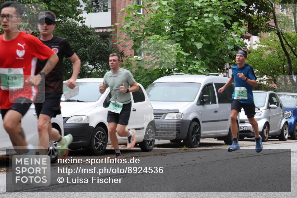 21.09.2025 - PSD Bank Halbmarathon Luisa Fischer http://msf.ph/oto/8924536 21.09.2025 11:18:54 Laufen 1439, 1953, 1949, 3418 meine-sportfotos.de