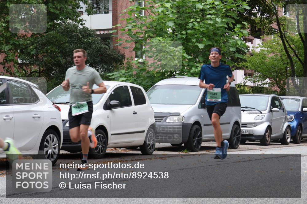 21.09.2025 - PSD Bank Halbmarathon Luisa Fischer http://msf.ph/oto/8924538 21.09.2025 11:18:55 Laufen 1953, 1949, 3418 meine-sportfotos.de