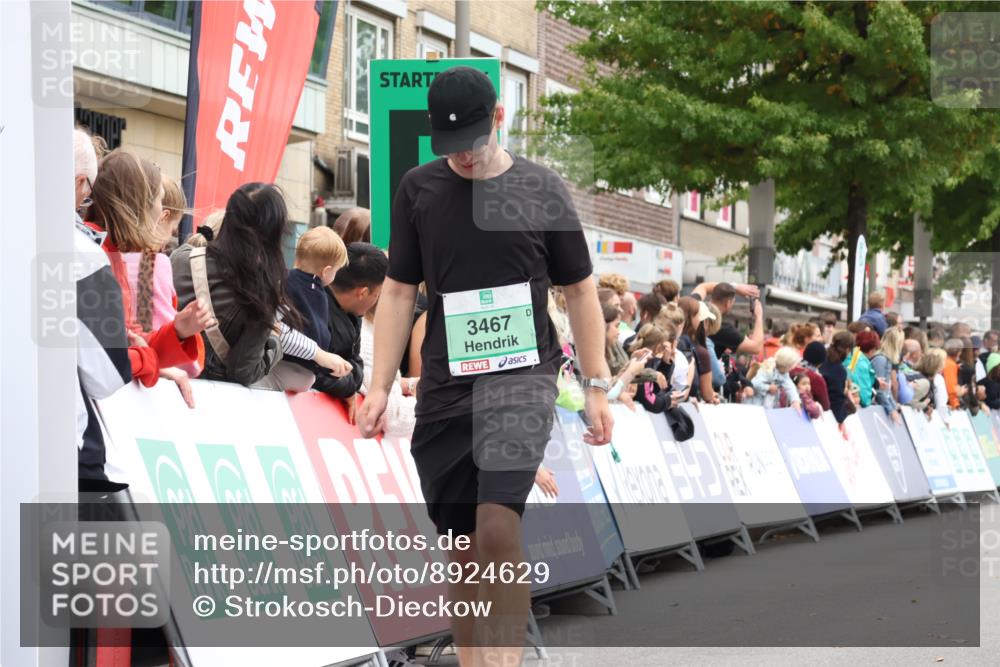 21.09.2025 - PSD Bank Halbmarathon Strokosch-Dieckow http://msf.ph/oto/8924629 21.09.2025 12:05:17 Ziel 2166, 3267, 3467 meine-sportfotos.de
