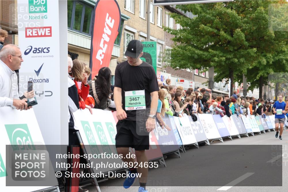 21.09.2025 - PSD Bank Halbmarathon Strokosch-Dieckow http://msf.ph/oto/8924635 21.09.2025 12:05:17 Ziel 2166, 3267, 3467 meine-sportfotos.de