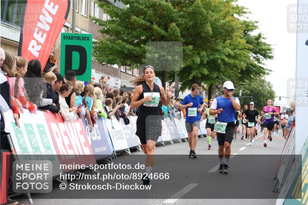 21.09.2025 - PSD Bank Halbmarathon Strokosch-Dieckow http://msf.ph/oto/8924666 21.09.2025 12:05:21 Ziel 1043, 1171, 1387, 2166, 3267, 3467 meine-sportfotos.de