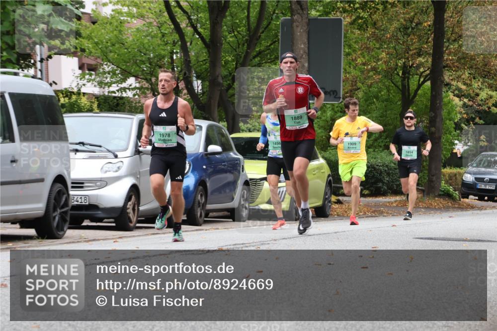 21.09.2025 - PSD Bank Halbmarathon Luisa Fischer http://msf.ph/oto/8924669 21.09.2025 11:19:43 Laufen 3418, 1978, 1456, 1889, 8122, 1909, 1854, 2956 meine-sportfotos.de