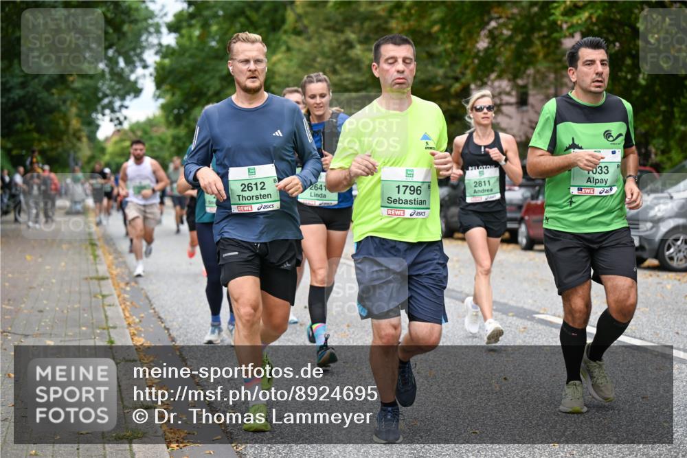 21.09.2025 - PSD Bank Halbmarathon Dr. Thomas Lammeyer http://msf.ph/oto/8924695 21.09.2025 10:43:58 Laufen 2612, 2641, 1796, 2811, 033 meine-sportfotos.de