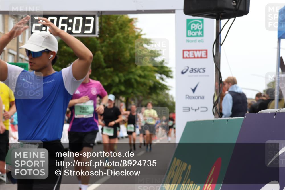 21.09.2025 - PSD Bank Halbmarathon Strokosch-Dieckow http://msf.ph/oto/8924735 21.09.2025 12:05:26 Ziel 1043, 1171, 1218, 1219, 1253, 1255, 1387, 2618, 3267, 4021, 4045 meine-sportfotos.de