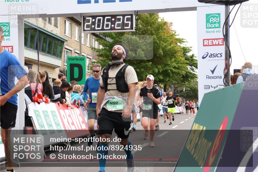 21.09.2025 - PSD Bank Halbmarathon Strokosch-Dieckow http://msf.ph/oto/8924935 21.09.2025 12:05:48 Ziel 1485, 1538, 2075, 2262, 2440, 2534, 2670, 3038, 3251, 4020, 4022 meine-sportfotos.de