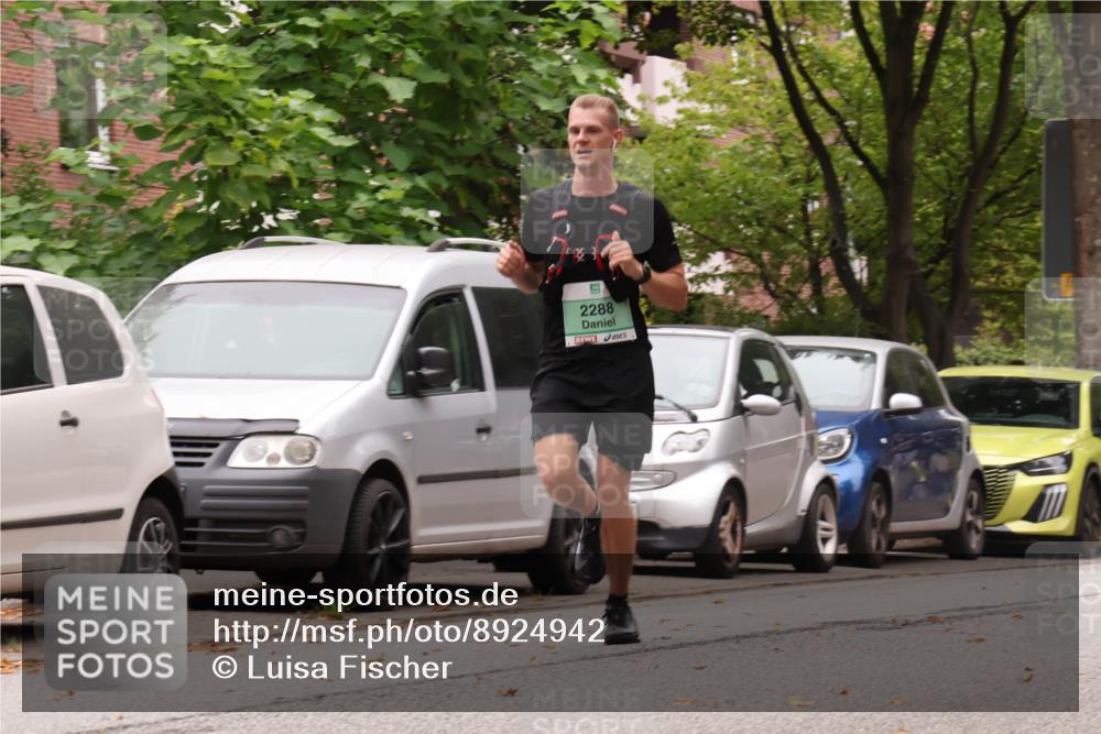 21.09.2025 - PSD Bank Halbmarathon Luisa Fischer http://msf.ph/oto/8924942 21.09.2025 11:21:20 Laufen 2288 meine-sportfotos.de
