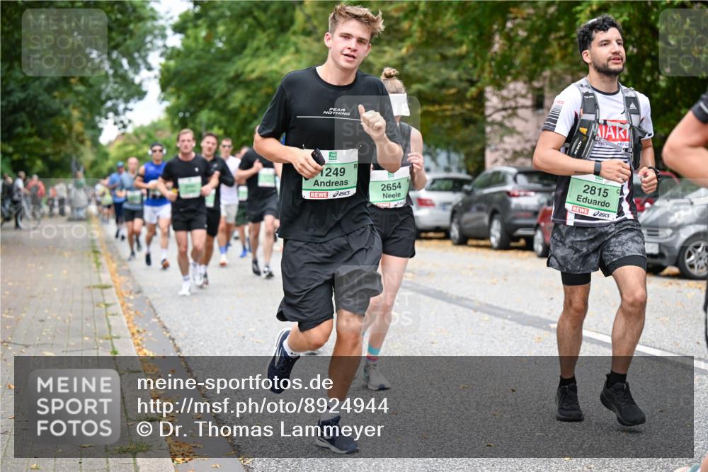 21.09.2025 - PSD Bank Halbmarathon Dr. Thomas Lammeyer http://msf.ph/oto/8924944 21.09.2025 10:44:10 Laufen 1249, 2654, 2815 meine-sportfotos.de