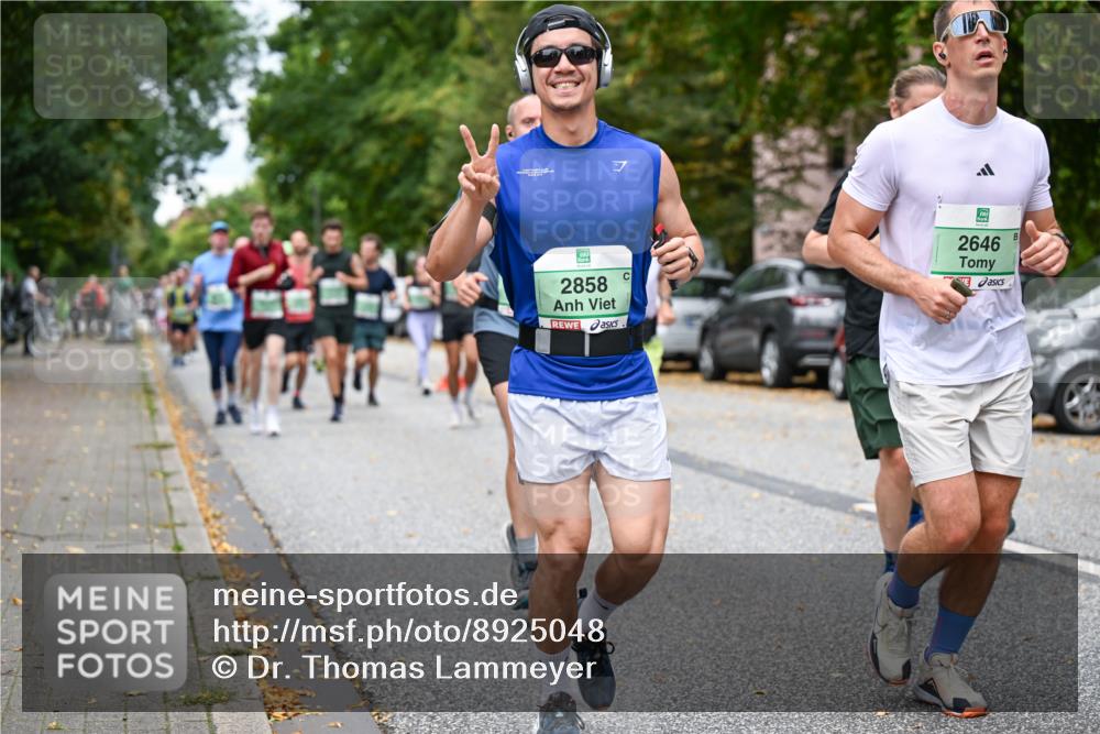 21.09.2025 - PSD Bank Halbmarathon Dr. Thomas Lammeyer http://msf.ph/oto/8925048 21.09.2025 10:44:15 Laufen 7, 2858, 2646 meine-sportfotos.de