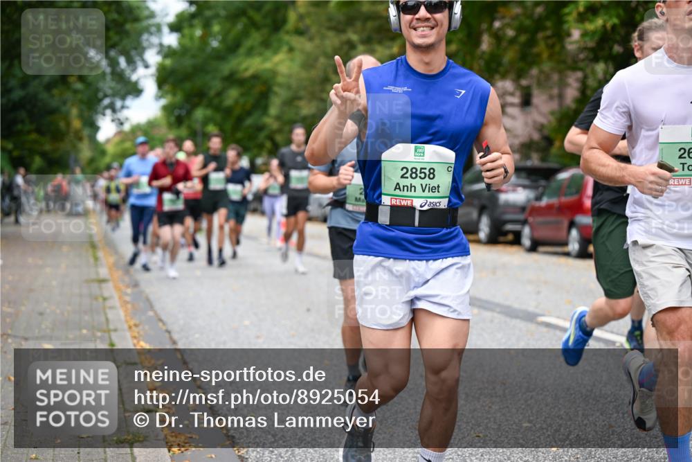 21.09.2025 - PSD Bank Halbmarathon Dr. Thomas Lammeyer http://msf.ph/oto/8925054 21.09.2025 10:44:16 Laufen 2858, 26, 27 meine-sportfotos.de
