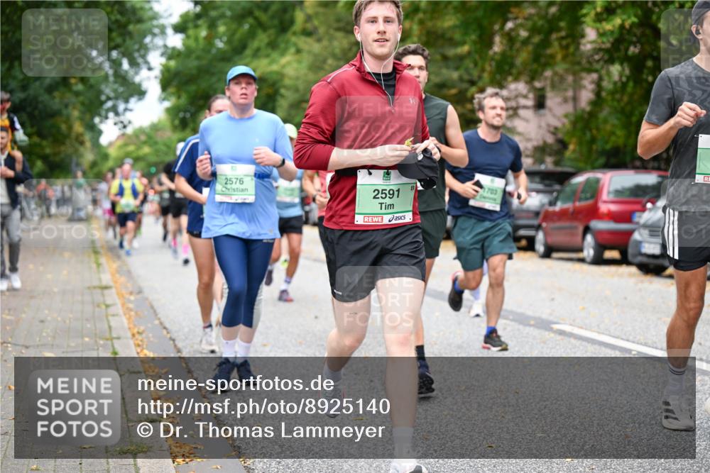 21.09.2025 - PSD Bank Halbmarathon Dr. Thomas Lammeyer http://msf.ph/oto/8925140 21.09.2025 10:44:19 Laufen 2576, 2591, 1703 meine-sportfotos.de