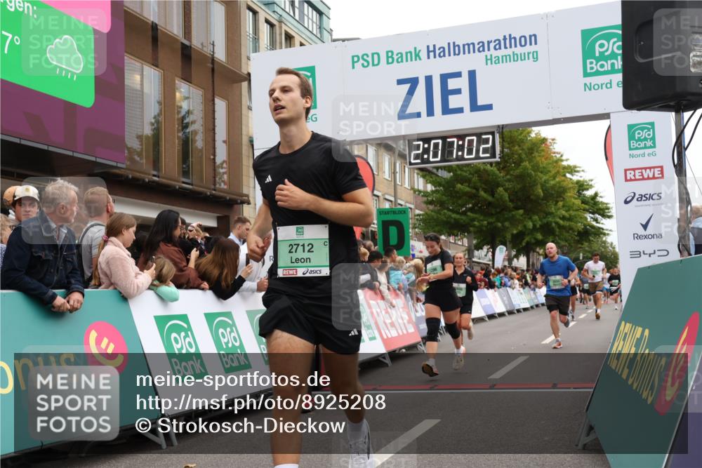 21.09.2025 - PSD Bank Halbmarathon Strokosch-Dieckow http://msf.ph/oto/8925208 21.09.2025 12:06:25 Ziel 1296, 2433, 2712, 2920, 3030, 3073, 3269 meine-sportfotos.de