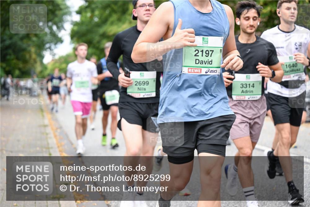 21.09.2025 - PSD Bank Halbmarathon Dr. Thomas Lammeyer http://msf.ph/oto/8925299 21.09.2025 10:44:28 Laufen 2699, 2197, 3314, 1640 meine-sportfotos.de