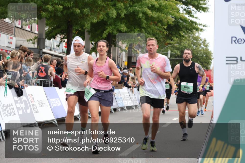 21.09.2025 - PSD Bank Halbmarathon Strokosch-Dieckow http://msf.ph/oto/8925340 21.09.2025 12:06:39 Ziel 1021, 1334, 2656, 2698, 2745, 2933, 2998, 3201, 3254, 3955, 4065 meine-sportfotos.de