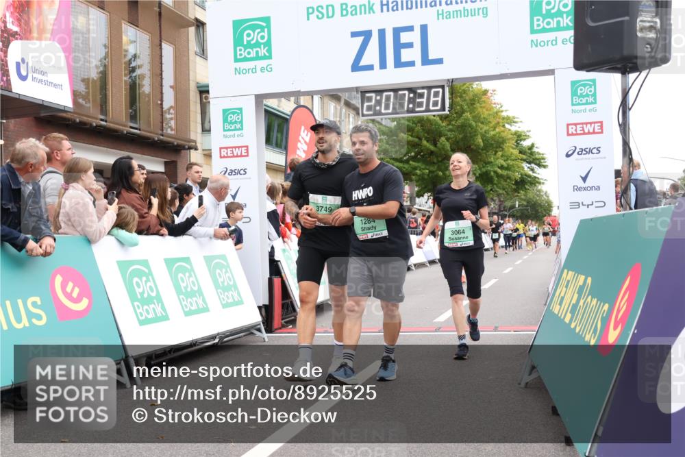 21.09.2025 - PSD Bank Halbmarathon Strokosch-Dieckow http://msf.ph/oto/8925525 21.09.2025 12:07:01 Ziel 1284, 2624, 2808, 3064, 3266, 3391, 3749 meine-sportfotos.de