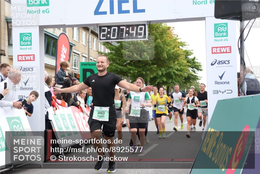 21.09.2025 - PSD Bank Halbmarathon Strokosch-Dieckow http://msf.ph/oto/8925577 21.09.2025 12:07:12 Ziel 1388, 1571, 1594, 2223, 2628, 2693, 2789, 2999, 3006, 3266, 3371, 3555, 3931 meine-sportfotos.de