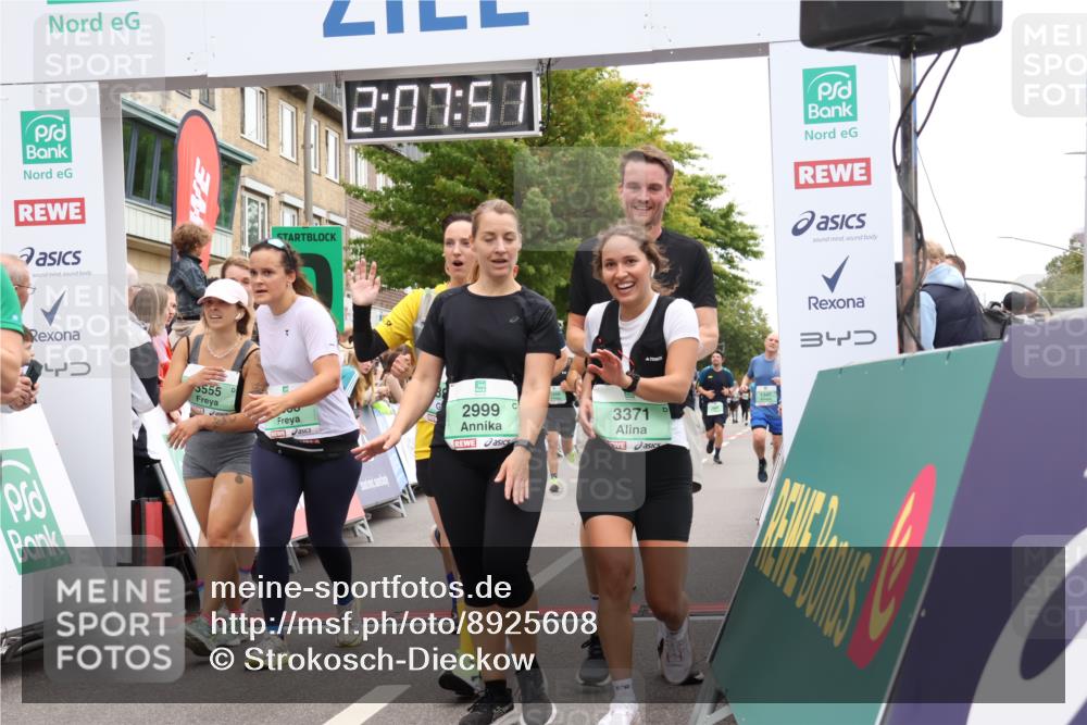 21.09.2025 - PSD Bank Halbmarathon Strokosch-Dieckow http://msf.ph/oto/8925608 21.09.2025 12:07:15 Ziel 1347, 1388, 1571, 1594, 2223, 2628, 2693, 2789, 2999, 3006, 3259, 3371, 3555, 3931 meine-sportfotos.de