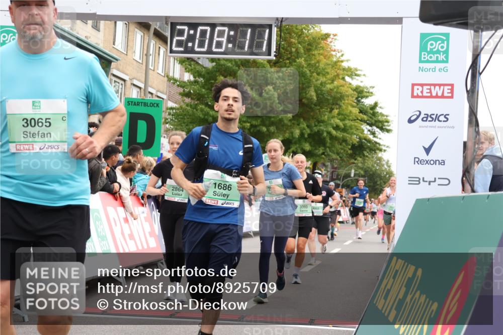 21.09.2025 - PSD Bank Halbmarathon Strokosch-Dieckow http://msf.ph/oto/8925709 21.09.2025 12:07:34 Ziel 1686, 2864, 2942, 3065, 3222, 3393, 3692, 4003 meine-sportfotos.de