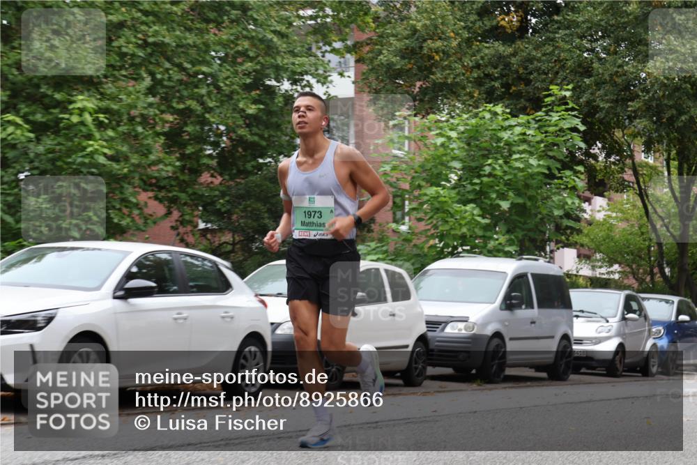21.09.2025 - PSD Bank Halbmarathon Luisa Fischer http://msf.ph/oto/8925866 21.09.2025 11:26:07 Laufen 1973, 3418 meine-sportfotos.de