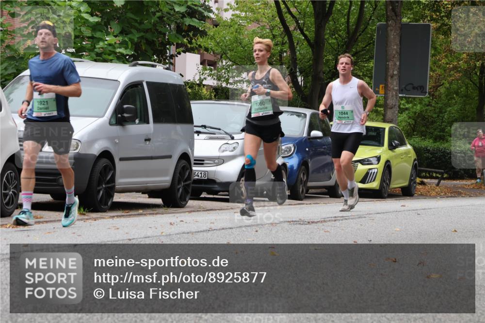 21.09.2025 - PSD Bank Halbmarathon Luisa Fischer http://msf.ph/oto/8925877 21.09.2025 11:26:10 Laufen 1921, 3418, 1060, 1044 meine-sportfotos.de
