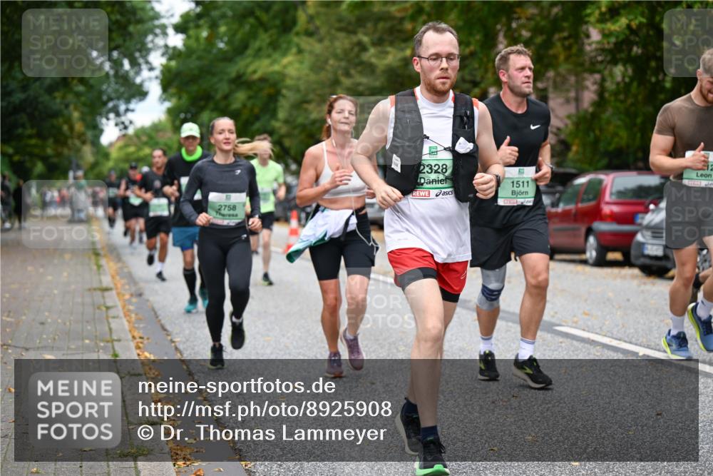 21.09.2025 - PSD Bank Halbmarathon Dr. Thomas Lammeyer http://msf.ph/oto/8925908 21.09.2025 10:45:07 Laufen 2758, 2328, 1511 meine-sportfotos.de