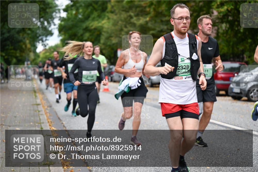 21.09.2025 - PSD Bank Halbmarathon Dr. Thomas Lammeyer http://msf.ph/oto/8925914 21.09.2025 10:45:07 Laufen 2758, 2328, 11 meine-sportfotos.de