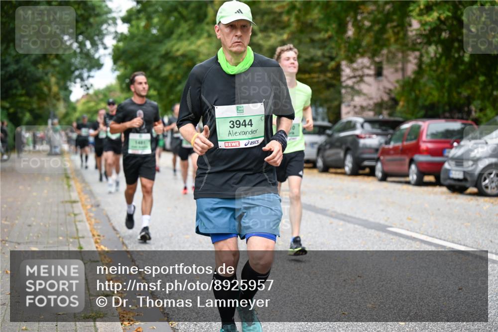 21.09.2025 - PSD Bank Halbmarathon Dr. Thomas Lammeyer http://msf.ph/oto/8925957 21.09.2025 10:45:09 Laufen 1401, 3944 meine-sportfotos.de