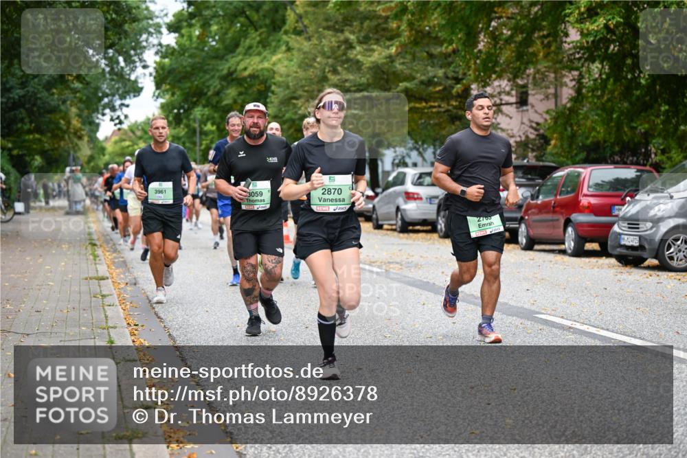 21.09.2025 - PSD Bank Halbmarathon Dr. Thomas Lammeyer http://msf.ph/oto/8926378 21.09.2025 10:45:43 Laufen 3961, 3059, 2870, 2705, 4915 meine-sportfotos.de