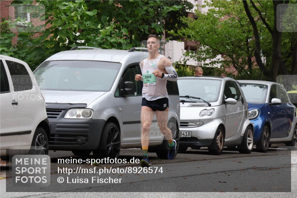 21.09.2025 - PSD Bank Halbmarathon Luisa Fischer http://msf.ph/oto/8926574 21.09.2025 11:29:53 Laufen 3909, 3418 meine-sportfotos.de