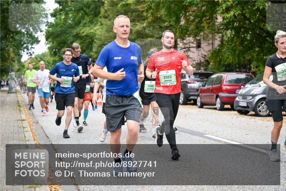 21.09.2025 - PSD Bank Halbmarathon Dr. Thomas Lammeyer http://msf.ph/oto/8927741 21.09.2025 10:47:15 Laufen 1551, 1699, 3352, 345 meine-sportfotos.de