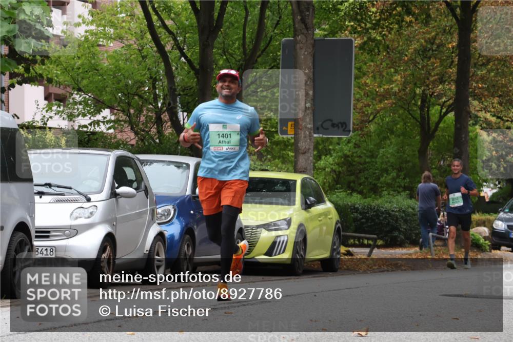 21.09.2025 - PSD Bank Halbmarathon Luisa Fischer http://msf.ph/oto/8927786 21.09.2025 11:36:36 Laufen 3418, 1401, 22335 meine-sportfotos.de