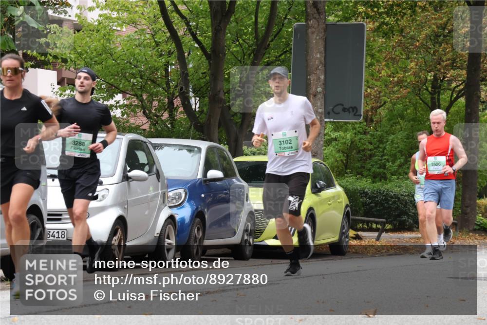 21.09.2025 - PSD Bank Halbmarathon Luisa Fischer http://msf.ph/oto/8927880 21.09.2025 11:37:07 Laufen 3418, 3288, 3102, 3926 meine-sportfotos.de