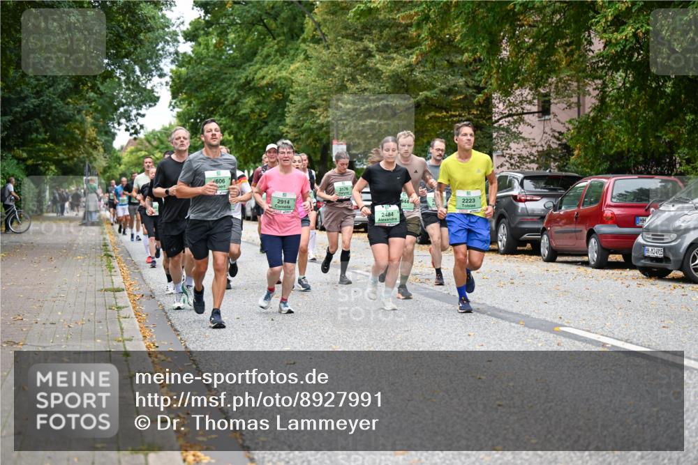 21.09.2025 - PSD Bank Halbmarathon Dr. Thomas Lammeyer http://msf.ph/oto/8927991 21.09.2025 10:47:31 Laufen 1606, 3176, 2914, 944, 2223, 2484, 3, 4915 meine-sportfotos.de