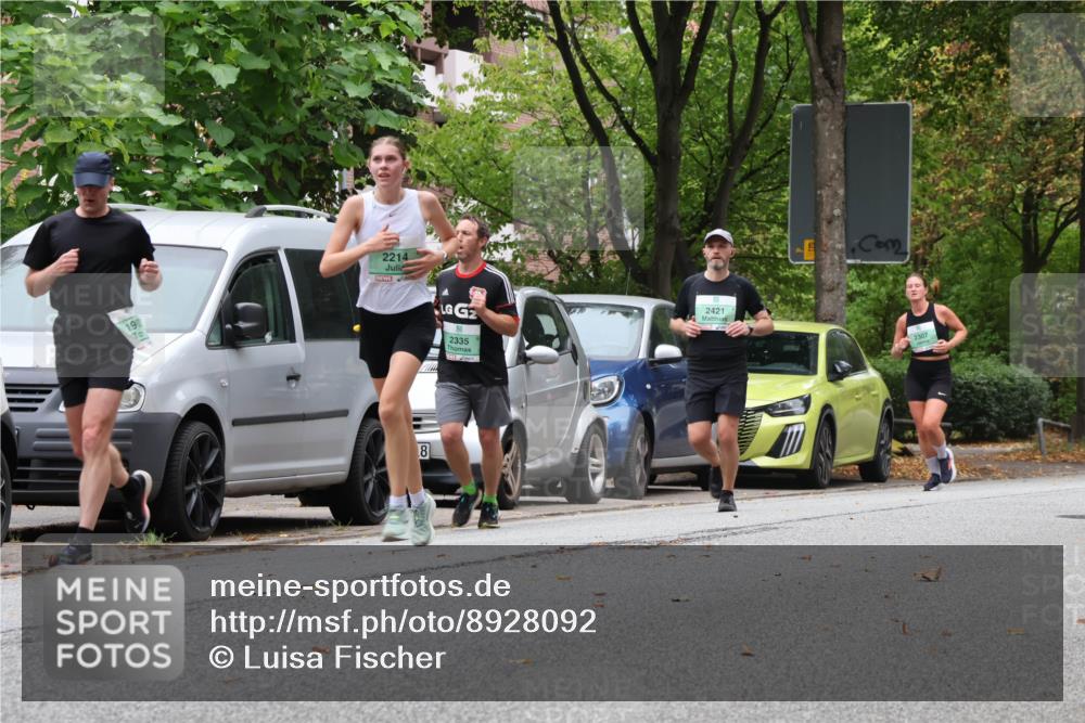 21.09.2025 - PSD Bank Halbmarathon Luisa Fischer http://msf.ph/oto/8928092 21.09.2025 11:37:58 Laufen 2214, 8, 2, 2335, 2421, 2307 meine-sportfotos.de