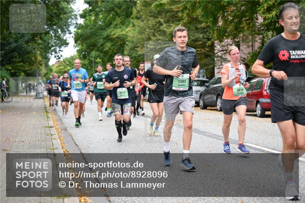 21.09.2025 - PSD Bank Halbmarathon Dr. Thomas Lammeyer http://msf.ph/oto/8928096 21.09.2025 10:47:41 Laufen 2326, 2613, 1585, 3910 meine-sportfotos.de