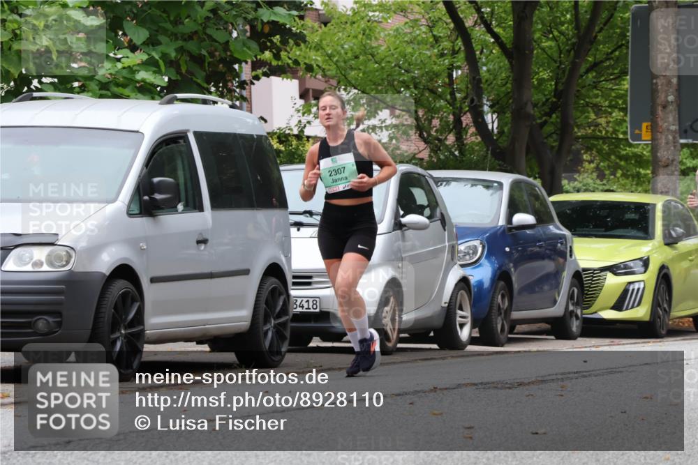 21.09.2025 - PSD Bank Halbmarathon Luisa Fischer http://msf.ph/oto/8928110 21.09.2025 11:38:02 Laufen 3418, 2307 meine-sportfotos.de